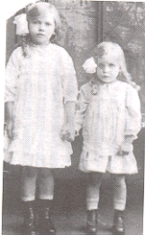 A photo of Dr. Elsie Tu and her elder sister in the First World War. A photo of Dr. Elsie Tu and her elder sister in the First World War.